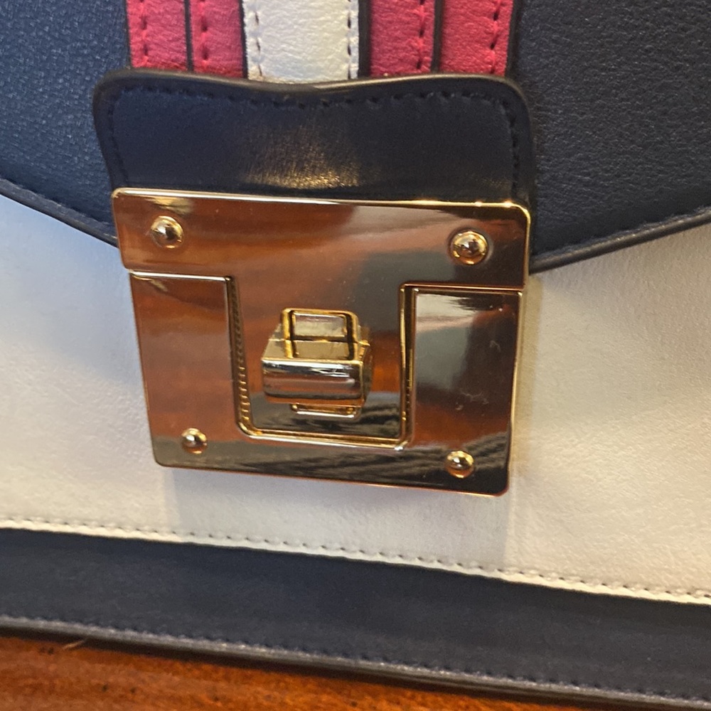 Ladies purse - Picture 7 of 9